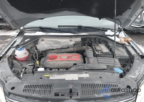 2013 Volkswagen Tiguan S из США, поврежденный, VIN WVGAV3AX2DW620804